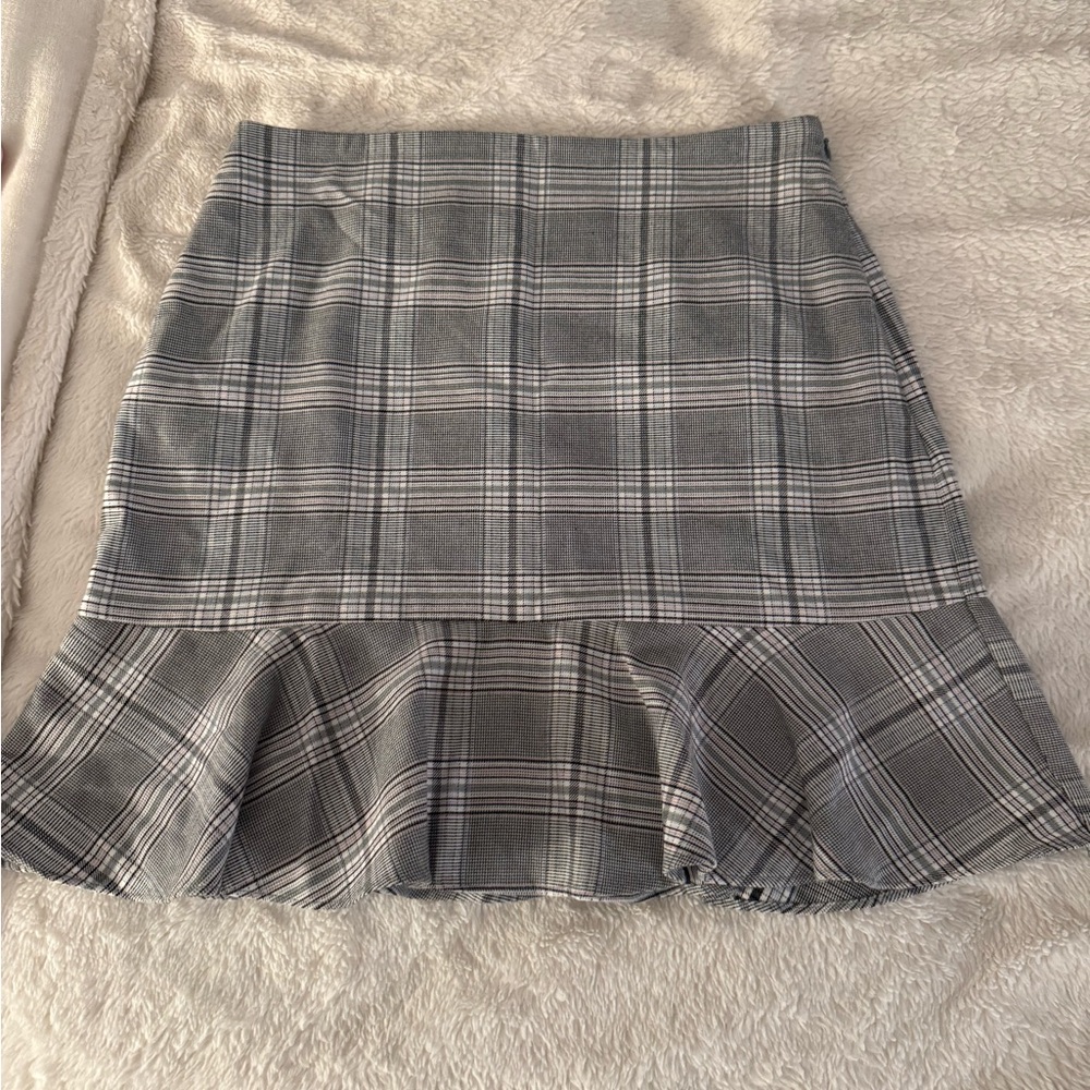 Ann Taylor LOFT - Plaid Ruffle Hem Mini Skirt - Gray